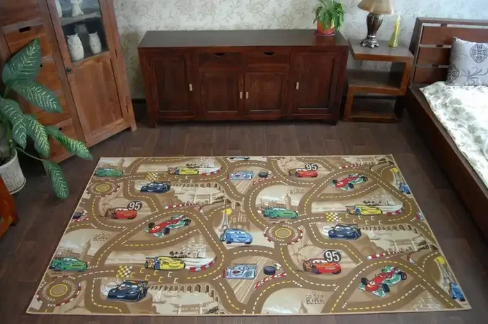 Moqueta DISNEY CARS beige