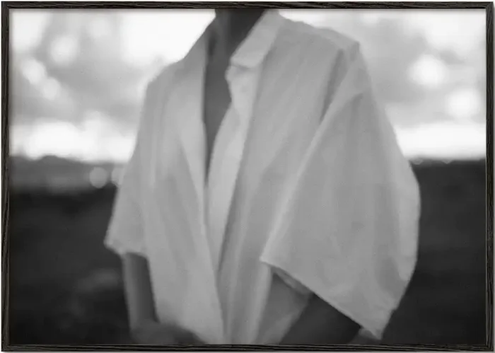 Oversized – Poster / 8 » x 12 » in / No